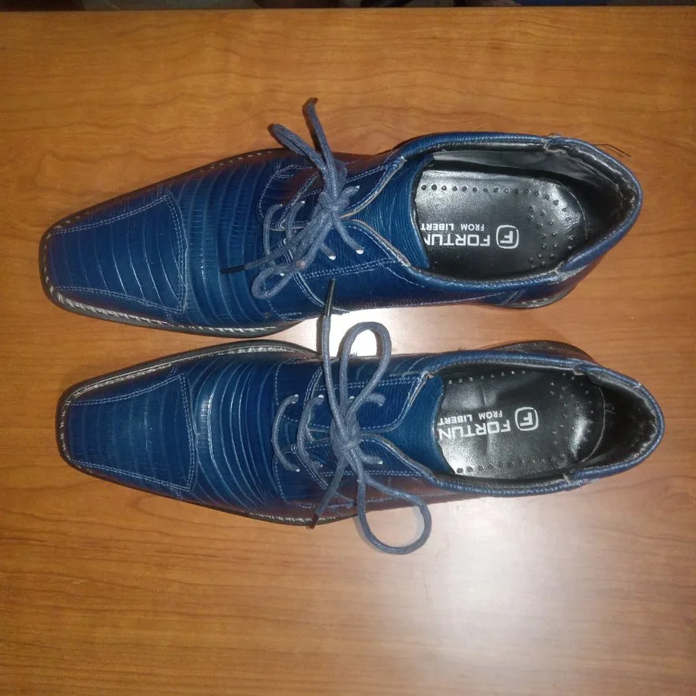 Men's Blue Embossed Leather Lace-Up Dress Boots